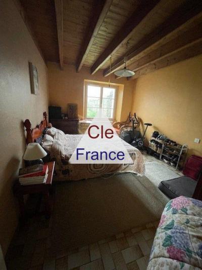 En Village, Maison