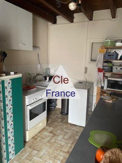 En Village, Maison