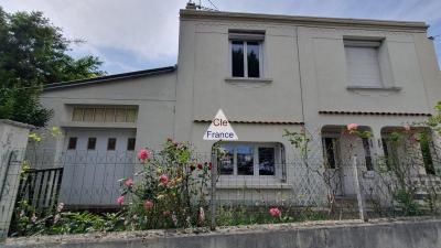 Detached House with Garden