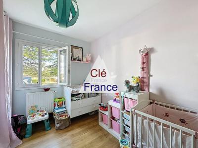 Detached House with Landscaped Garden