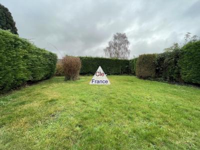 Traditional House with Separate Studio and Garden