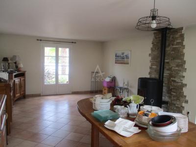 Detached House with Garden