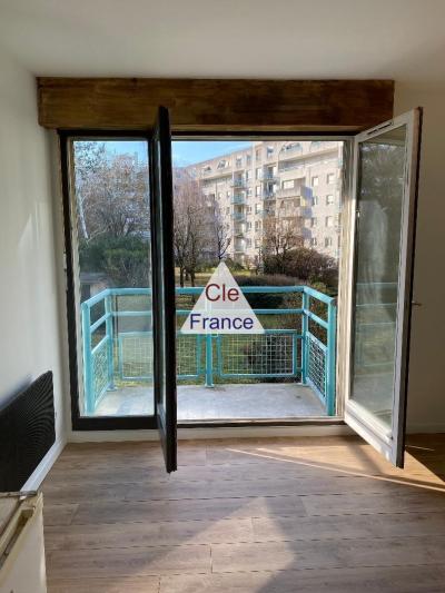 Studio Apartment with Balcony and View