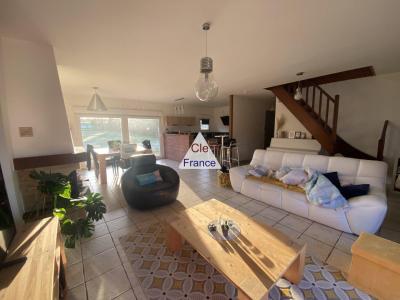 Detached House with Garden. Ideal Family Home