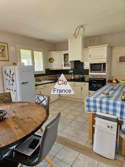 Detached House with Lovely Garden