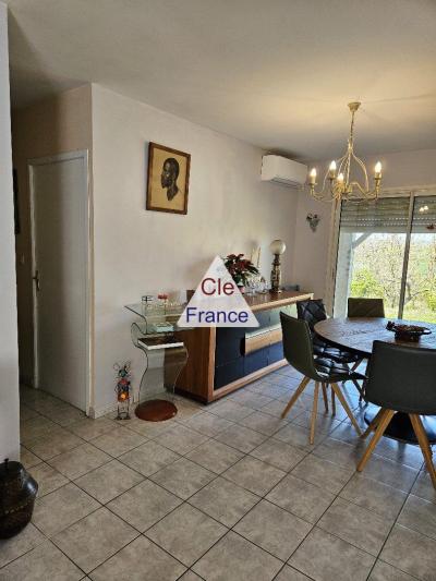 Detached House with Lovely Garden