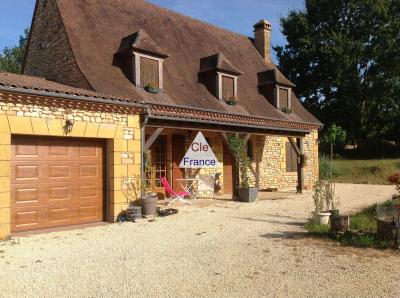 Detached Country House with Swimming Pool