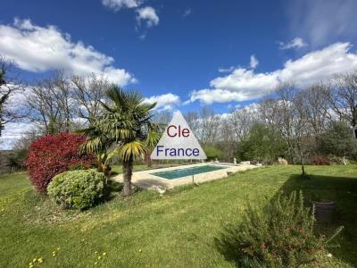 Maison Perigourdine En Pierre Avec Piscine