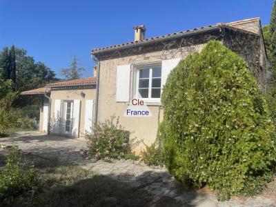 Detached Villa with Swimming Pool