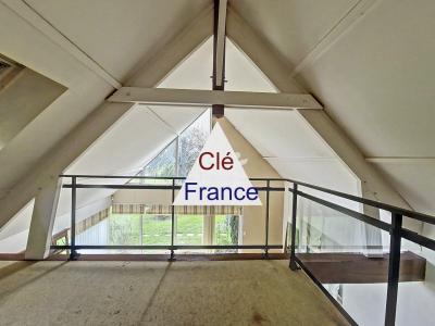 Large Family Home in a Haven of Peace Location
