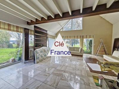 Large Family Home in a Haven of Peace Location