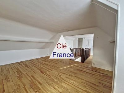 Large Family Home in a Haven of Peace Location