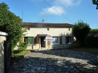 Traditional House with Garden