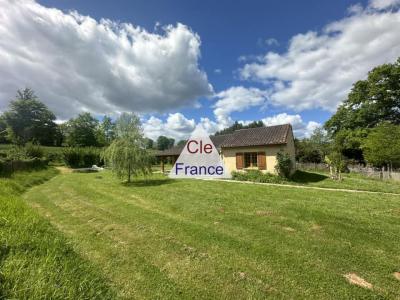 Detached Country House with Landscaped Garden