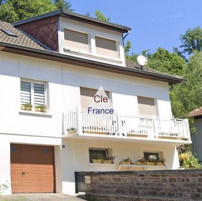 Traditional House with Garden