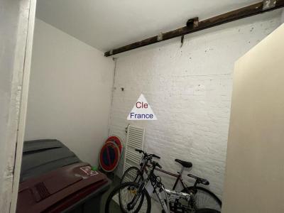 Large Property with Investment Opportunity
