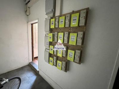 Large Property with Investment Opportunity
