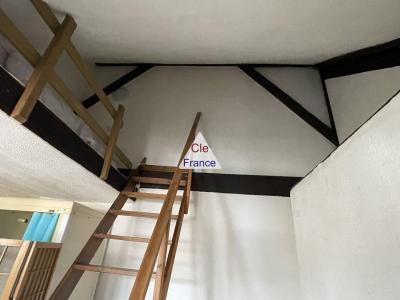 Large Property with Investment Opportunity