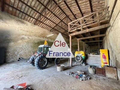 Superb Solid Barn to Renovate and Develop