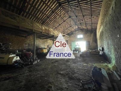 Superb Solid Barn to Renovate and Develop