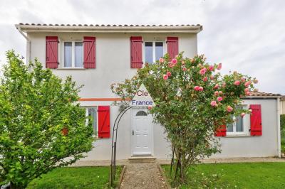 Detached House with Garden