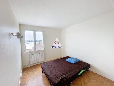 Two Bedroom Apartment in Heart of Town