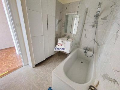 Two Bedroom Apartment in Heart of Town