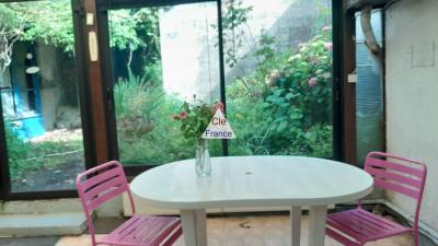 Nice House and Garden