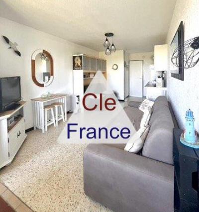 High Quality Studio Apartment by the Coast