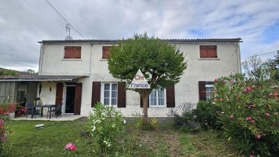 Detached House with Garden