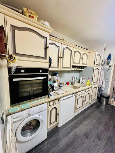 Apartment with Balcony and Garden