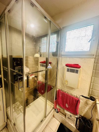 Apartment with Balcony and Garden