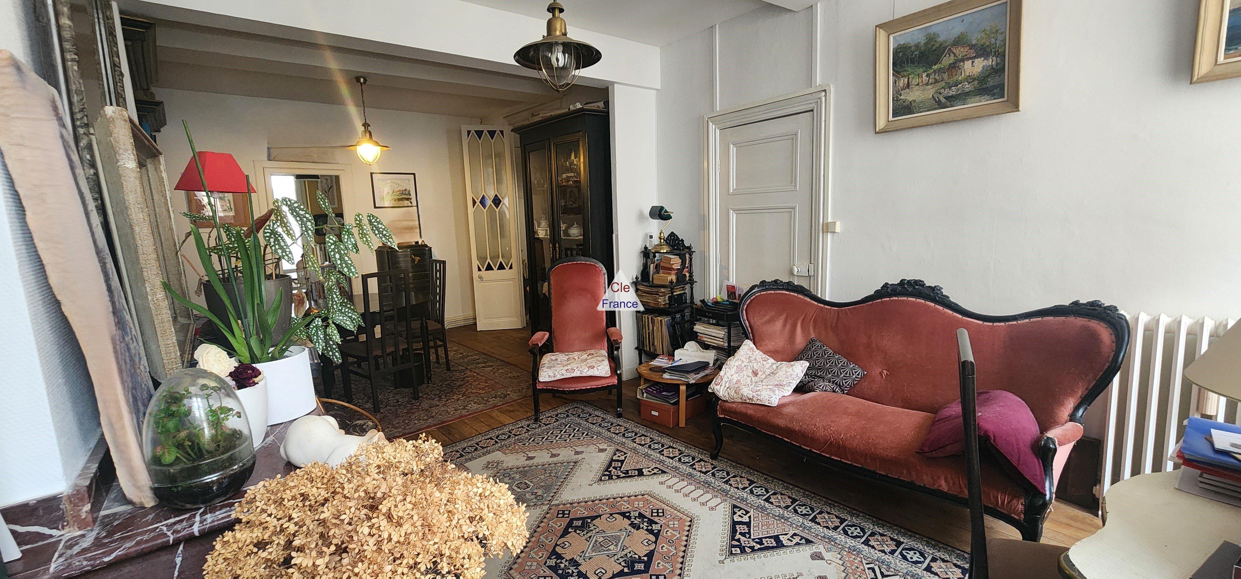 Main Photo