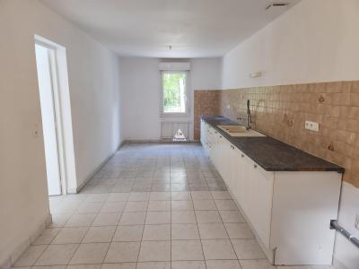 Single Storey Detached House With Garden