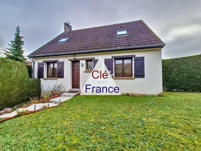 Lovely Detached House with Garden