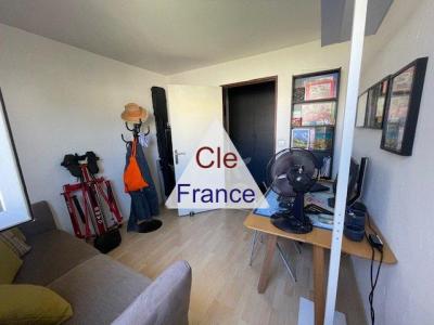 Apartment with Garage and Parking