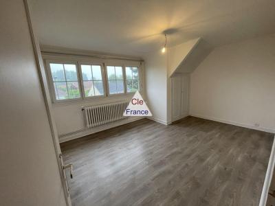 Detached House with Garden Close to The Beach