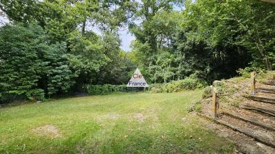Detached Villa with Swimming Pool