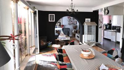 Beautiful House in Lovely Location