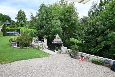 Beautiful House in Lovely Location