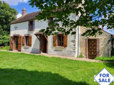 Magnificent Detached Country House with Outbuilding