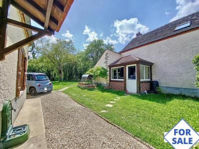 Magnificent Detached Country House with Outbuilding