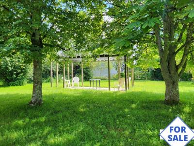 Magnificent Detached Country House with Outbuilding