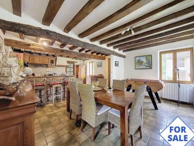 Magnificent Detached Country House with Outbuilding