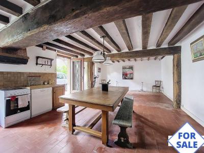 Magnificent Detached Country House with Outbuilding