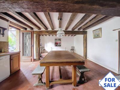 Magnificent Detached Country House with Outbuilding