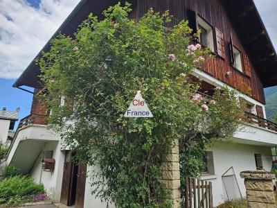 Detached House with Garden