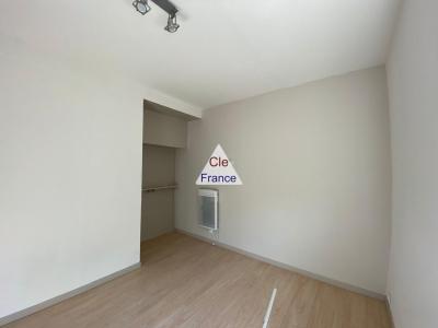 Town House with Neat Garden