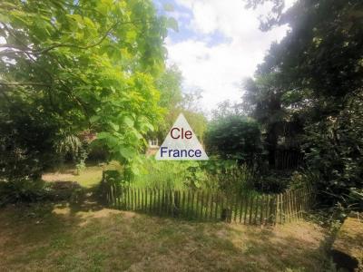 Single Storey Villa With Garden