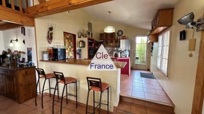 Single Storey Villa With Garden